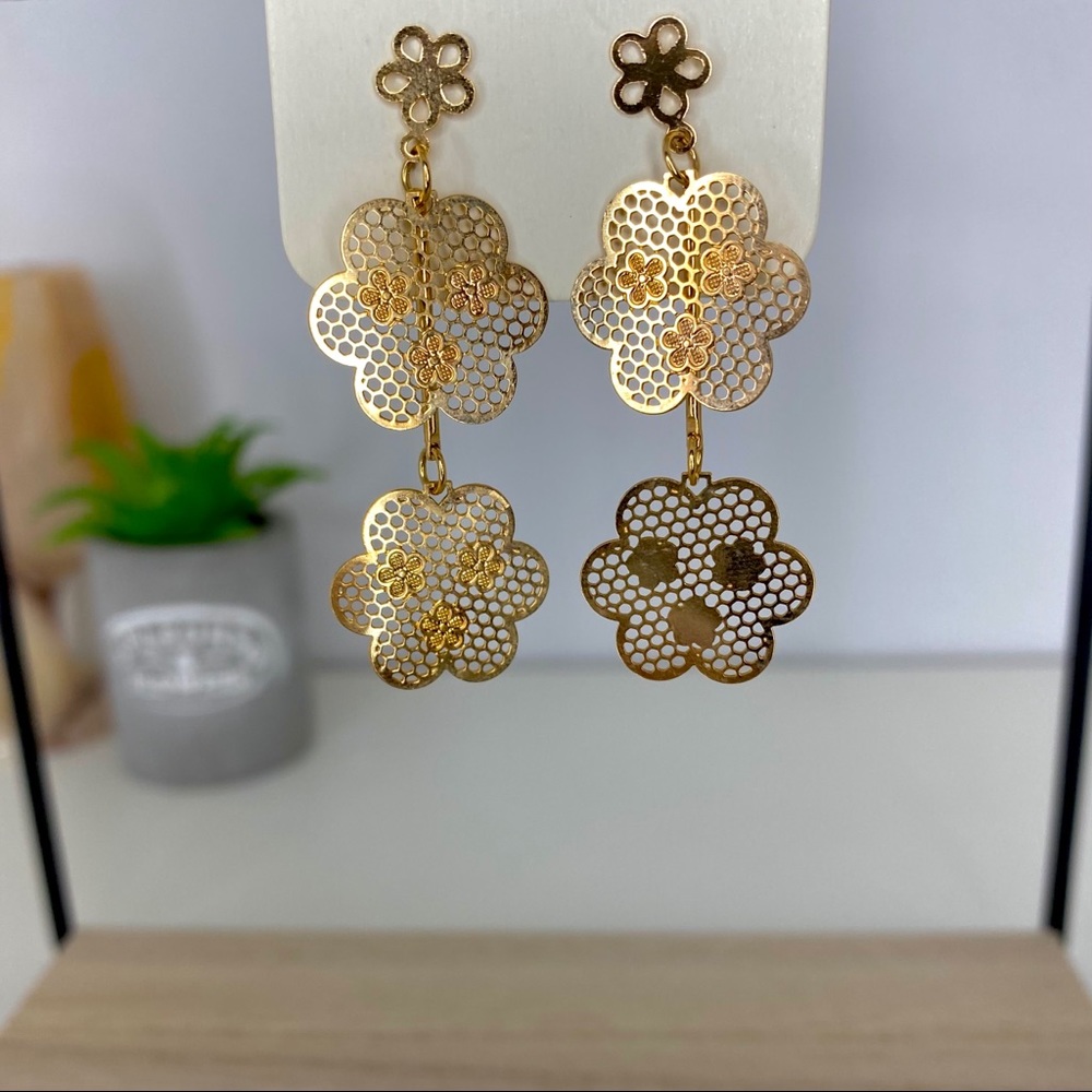 New Gold Plated Flower Chandelier Earrings